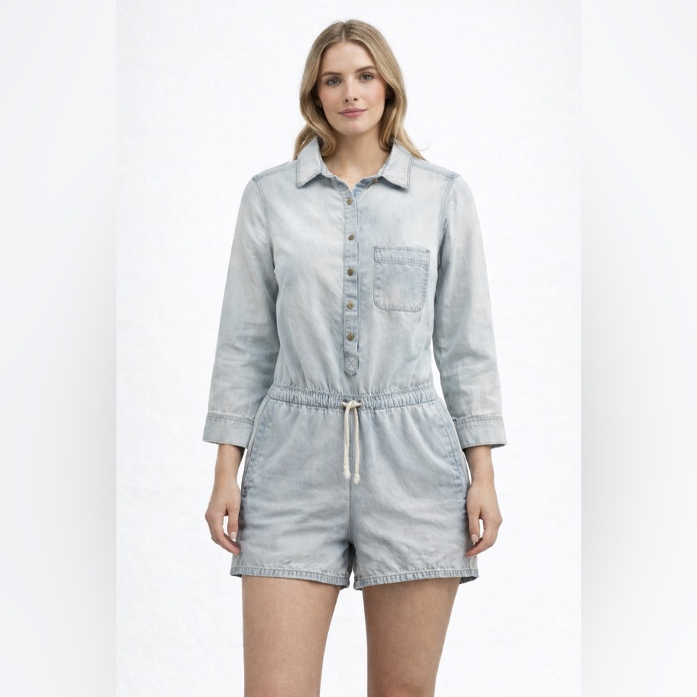 MADEWELL Shorts Romper Light Blue Cotton Chambray Button Front Tie Womens Size M